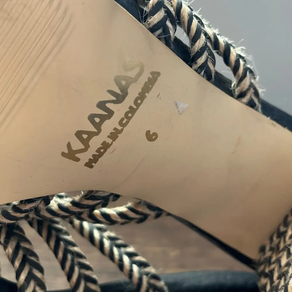 Kaanas Jakarta Mule Sandal - size 6